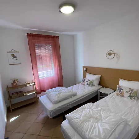 Appartement La Pinede - Flores