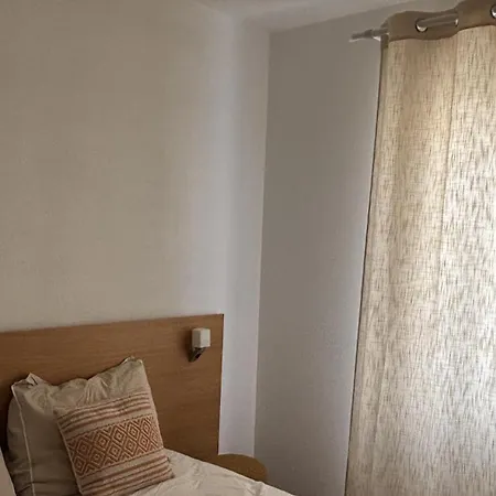 Résidence La Pinède - Flores Apartamento *